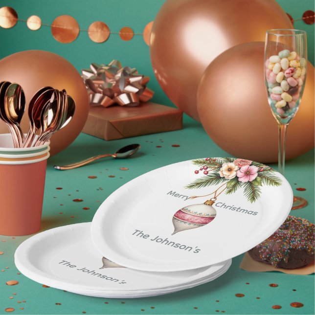 Plato De Papel Pink Christmas Ornament (Multi)