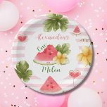 Plato De Papel Pink Watercolor One in a Melon Chica First Birday<br><div class="desc">Mejora el encanto de la fiesta de primer cumpleaños de tu pequeña con nuestras placas de papel de primer cumpleaños color rosa uno en un Melón Chica. Estos platos de papel, con sus vistosos diseños de acuarela en tonos rosas, le dan un toque encantador a la mesa de su fiesta....</div>