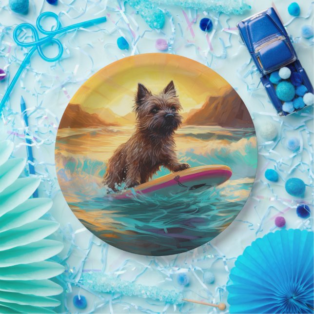 Plato De Papel Pintura de Cairn Terrier Beach Surfing (Fiesta)