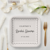 Placas de papel de ducha de novia en el borde de l