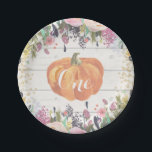 Plato De Papel Placas de papel de oro floral de primer cumpleaños<br><div class="desc">Placas de papel de la primera fiesta de cumpleaños para la calabaza otoño. Flores Florales Acuarelas. Purpurina Dorado Confetti Rústico Fondo de Madera.</div>