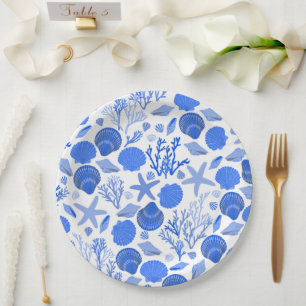 Plato De Papel Playa del patrón de coral y de las casetas azules