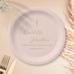 Plato De Papel Primer guión de oro rosado de Rubor Comunión Santa<br><div class="desc">Con un nombre de firma de guión dorado en un fondo rosa rubor. Personaliza con tu información especial de la comunión sagrada en letras de oro de moda. Diseñado por Thisisnotme©</div>