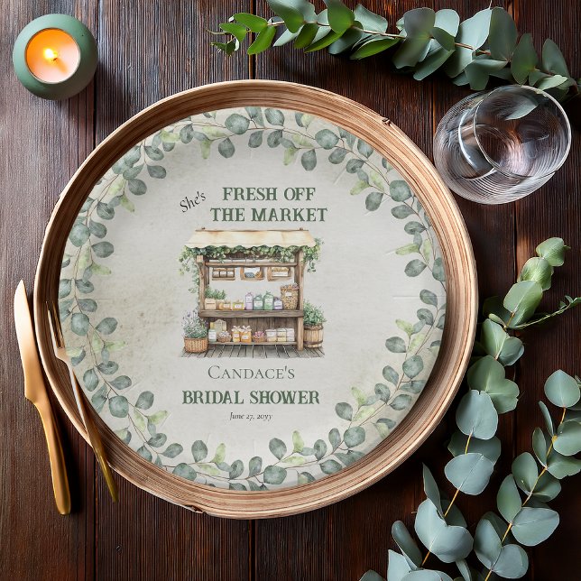 Plato De Papel Puesto de granja de mercado de agricultores Bienve ("She's Fresh Off the Market" Farm Stand and Eucalyptus Farmer's Market Bridal Shower Paper Plates)