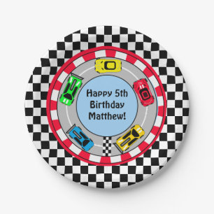 Plato De Papel Race Car y la fiesta de cumpleaños de un chico con