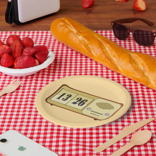 Plato De Papel Radio de reloj retro (Subido por el creador)