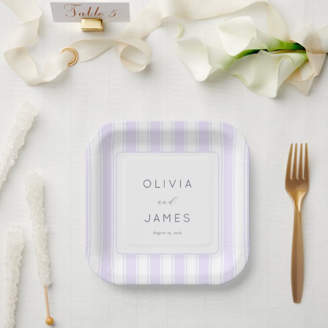 Plato De Papel Rayas de lavanda elegantes (Boda)