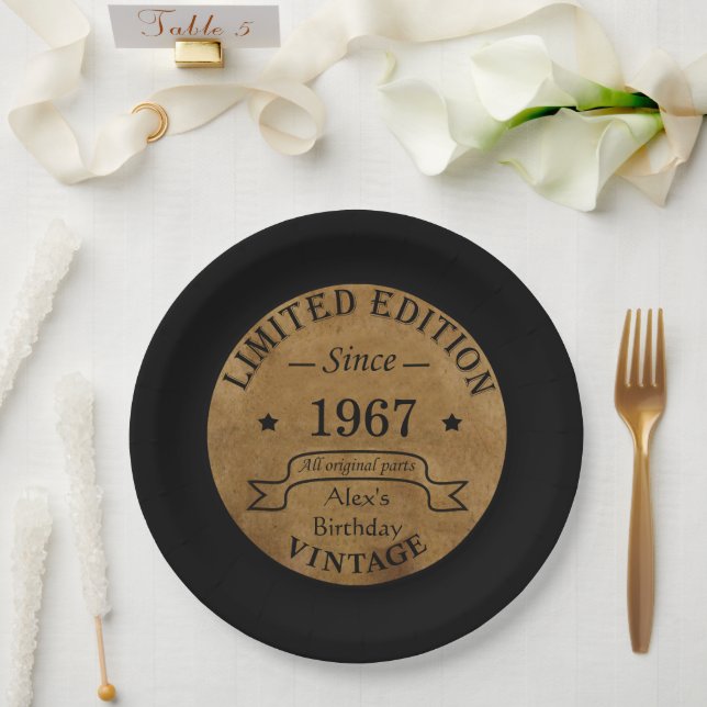 Plato De Papel Regalos de cumpleaños vintage personalizados (Boda)