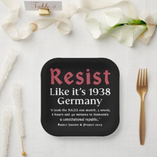 Plato De Papel Resist Like It's 1938 Alemania