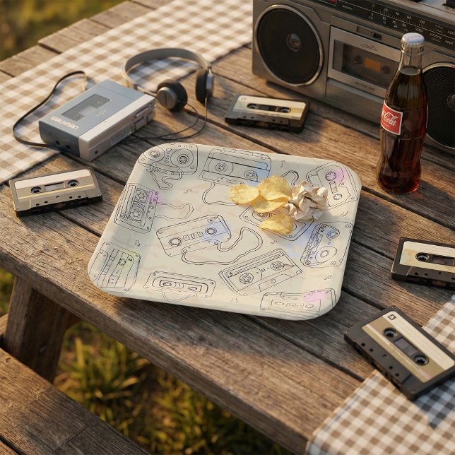 Plato De Papel Retro 80s 90s Nostalgic Cassette Mix Tape Pattern (Subido por el creador)
