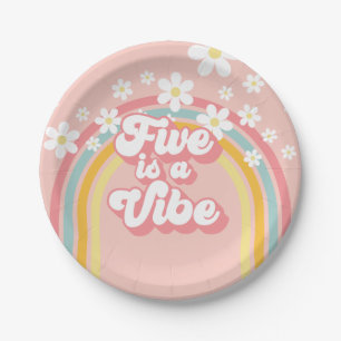 Plato De Papel Retro Rainbow FIVE es una Vibra Groovy Cumpleaños 