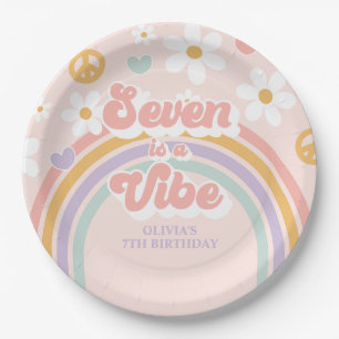 Plato De Papel Retro Rainbow Seven es una Vibra Cumpleaños 7