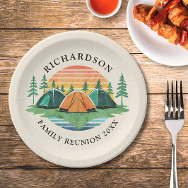 Plato De Papel Reunión familiar de viaje de campamento de verano