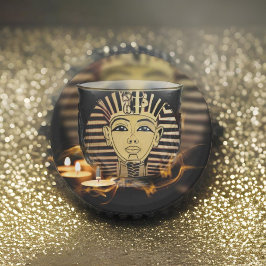 Plato De Papel Rey egipcio antiguo con brillantes luces de velas