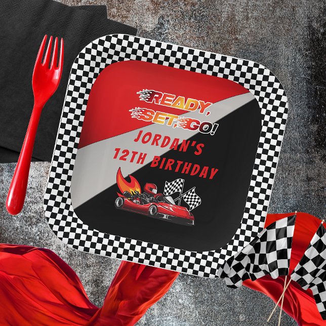 Plato De Papel Roja | Cumpleaños de la Carreras Black Go Kart (Red and Black Go Kart Racing Kid's Birthday Party "Ready, Set, Go!" Paper Plates)