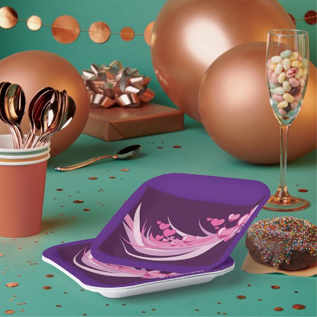 Plato De Papel Romántico Resumen Diseño De Corazones Rosa En Púrp (Subido por el creador)