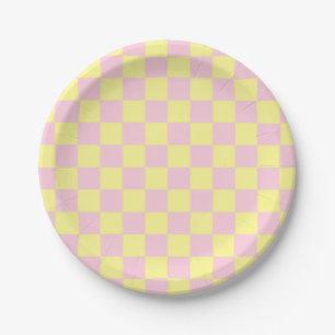 Plato De Papel Rosa suave y amarillo al borde del control