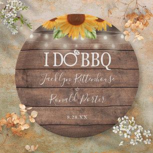 Plato De Papel Rustic I Do BBQ Sunflower String Lights Engagement