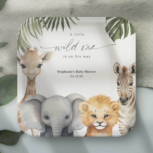 Plato De Papel Safari Tema Salvaje Un animal Bebé Ducha (A little Wild One is on her way, Safari animal baby boy shower party paper plates.)