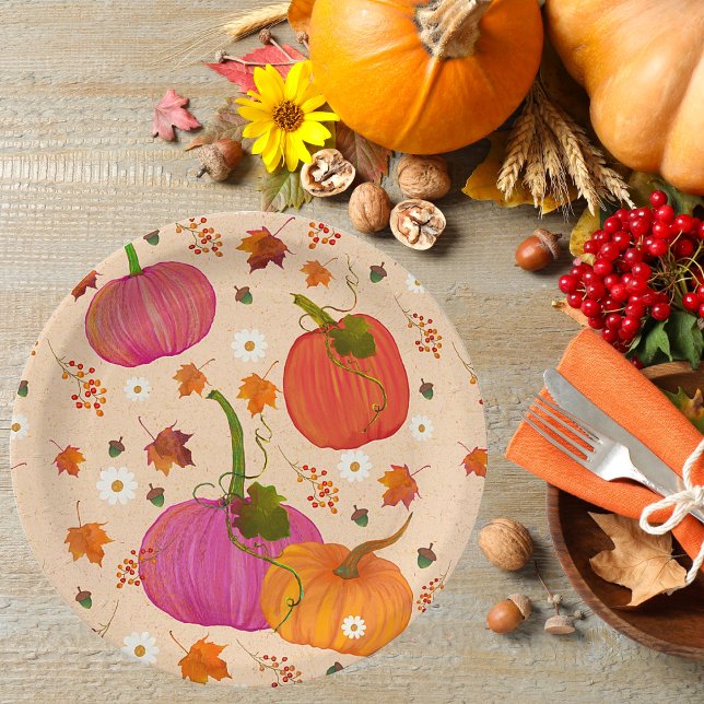 Plato De Papel Saltos de caída de calabazas (Thanksgiving Fall Pumpkins Paper Plates. In a beautiful festive pattern.)