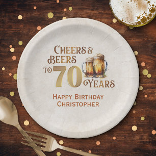 Plato De Papel Saludos y cervezas 70 cumpleaños