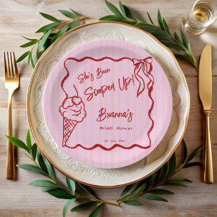 Plato De Papel Se ha recogido boceto de boda con borde ondulado