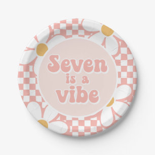 Plato De Papel Siete es un ambiente Pink Daisy Checker