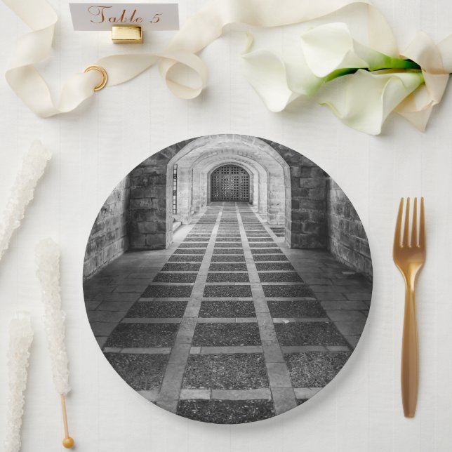 Plato De Papel Simetría en blanco y negro (Boda)