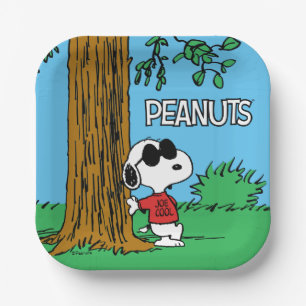 Plato De Papel Snoopy "Joe Cool" de pie