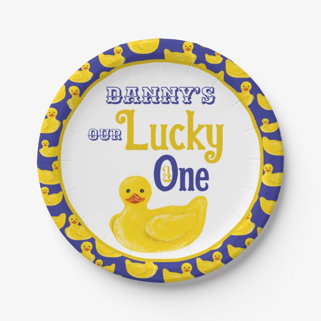 Plato De Papel Sólo la afortunada primera invitación de cumpleaño (Anverso)