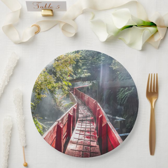 Plato De Papel Sunshine en Termas Geometría, Conaripe, Chile (Boda)