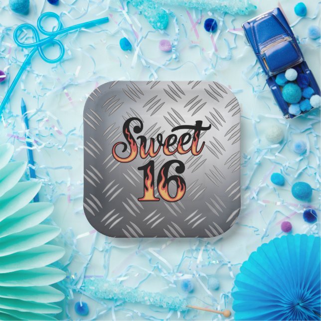 Plato De Papel Sweet 16 In Fire Flames and Silver Plate Birthday (Fiesta)
