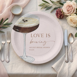 Plato De Papel Torta Nupcial de Love Is Brewing Expresso Martini