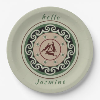 Plato De Papel Tres arcos que comparten tres orejas con entrelaza