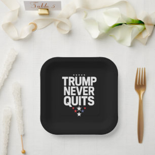 Plato De Papel Trump Nunca se Rinde Voto Patriótico Trump 2024