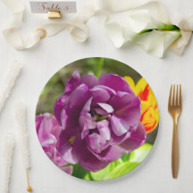 Tulipanes de Lilac en un día soleado