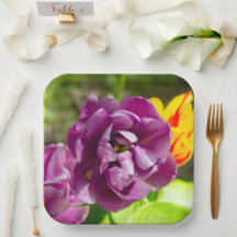 Tulipanes de Lilac en un día soleado