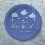 Plato De Papel Twinkle Sprinkle Little Star Baby Shower Blue<br><div class="desc">Con unas bonitas nubes azules y unas estrellas doradas en las cuerdas,  sobre un fondo azul,  estas placas de papel de bonito son perfectas para un niño pequeño especial rociado,  ducha o ducha de pareja. Diseñado por Thisisnotme©</div>