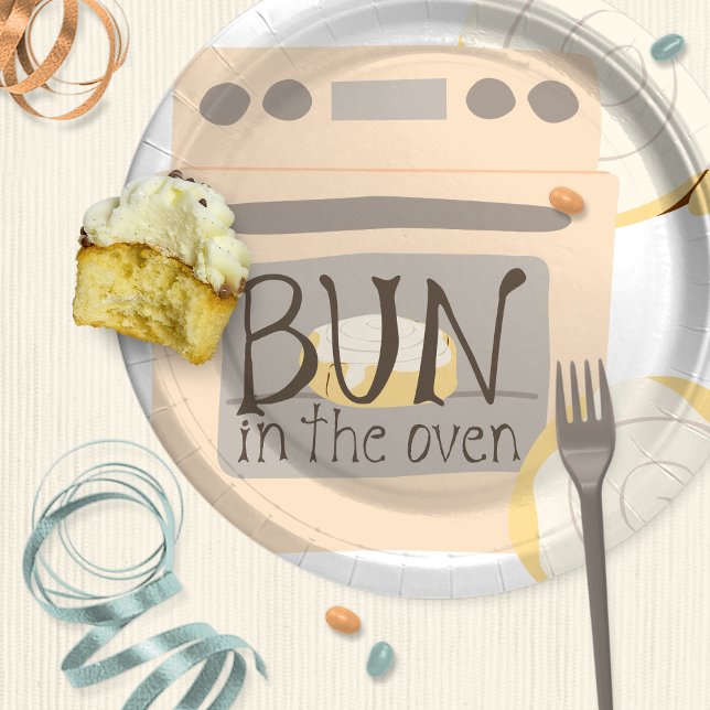 Plato De Papel Un bollo en el Baby Shower de los cuervos (Bun in the oven baby shower plate)