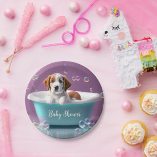 Plato De Papel Un cachorro lindo en una bañera con jabón