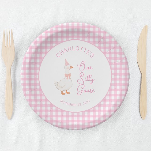 Plato De Papel Un ganso tonto de cumpleaños rosa Gingham rústico (Subido por el creador)