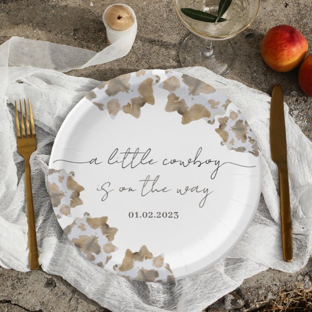 Plato De Papel Un niño pequeño está en camino (cowboy themed paper plate)
