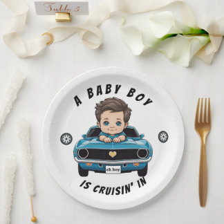 Plato De Papel Un niño pequeño que viaja en la ducha