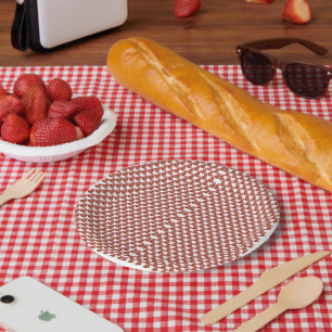 Plato De Papel Un papel enrollado de papel envuelto con una fiest