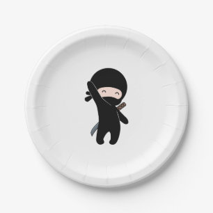 Plato De Papel Un pequeño Ninja feliz