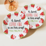 Plato De Papel Una dulce niña pequeña sandía Baby Shower<br><div class="desc">¡Esto es un dulce Chica Watermelon Baby Shower de placas de papel! El diseño está inspirado en la sandía verde y rosa.</div>
