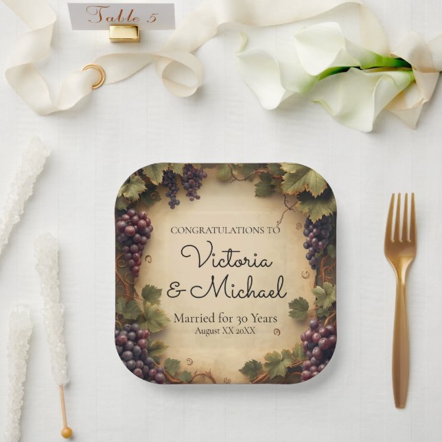 Plato De Papel Uvas de Viñedo Rústico con Nombre Personalizado (Boda)