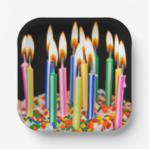 Plato De Papel Velas De Cumpleaños En Pastel