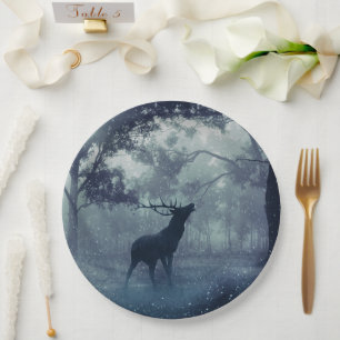 Plato De Papel Venado con polleras en un bosque oscuro