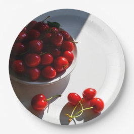 Plato De Papel Vida estética con cerezas maduras en blanco